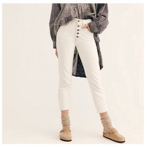 Free People Button Fly Rigid Jeans Size 26 White Ivory